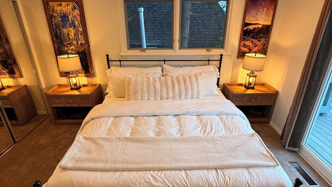 Photo of Bedroom in Cedar Glen
