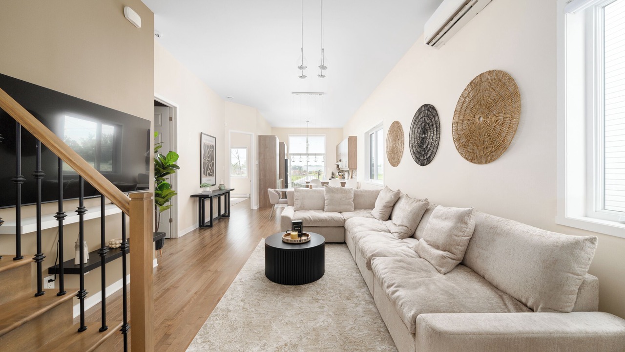 Photo of Livingroom in Laval