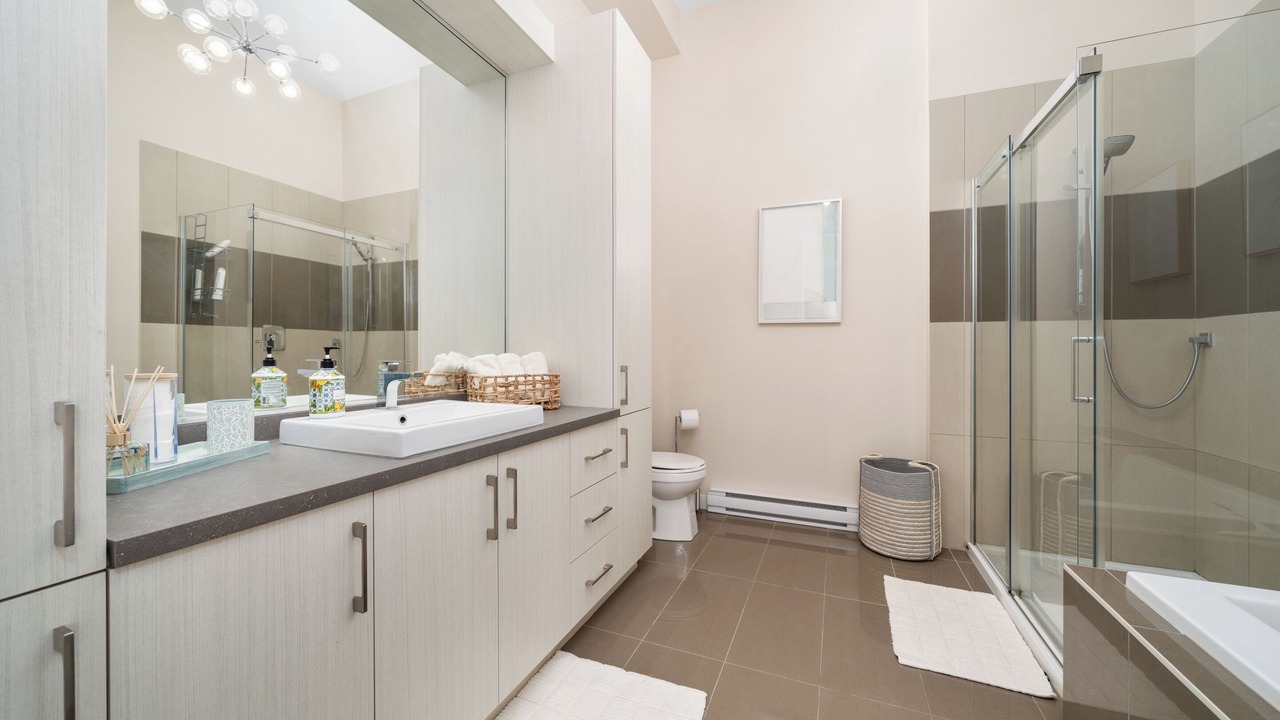Photo of Bathroom in Laval