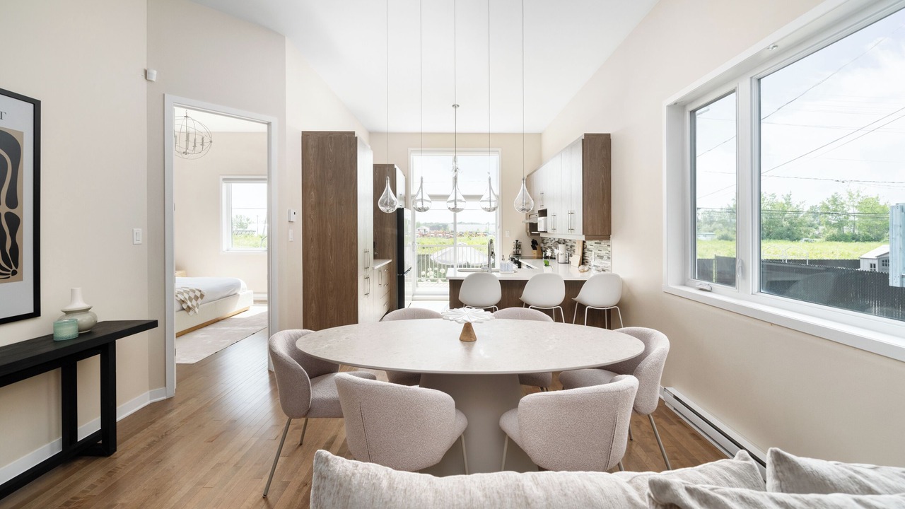Photo of Bedroom in Laval