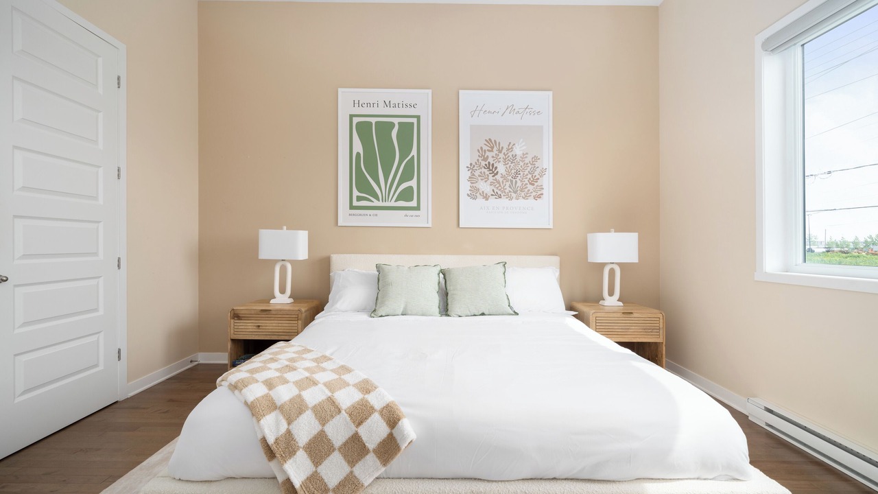 Photo of Bedroom in Laval