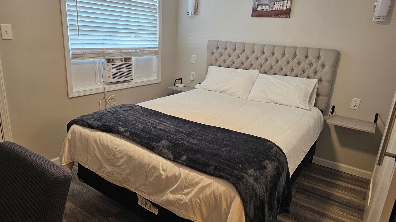 Photo of Bedroom in Waterville