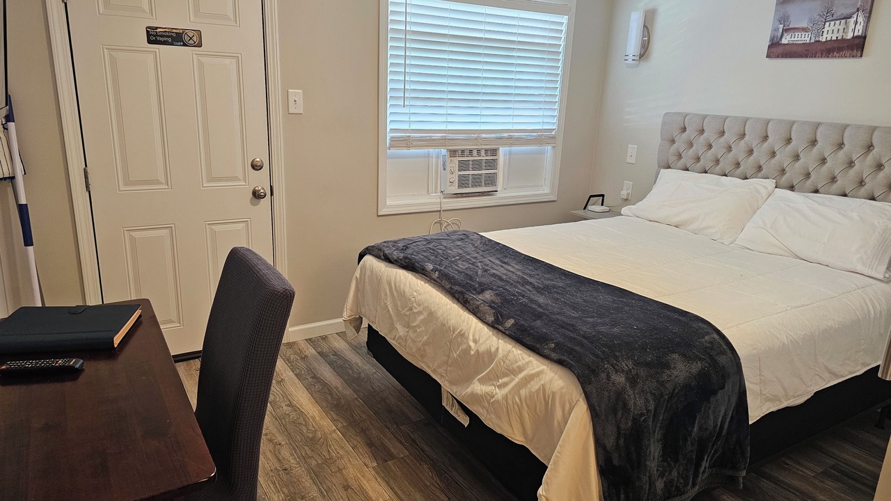 Photo of Bedroom in Waterville