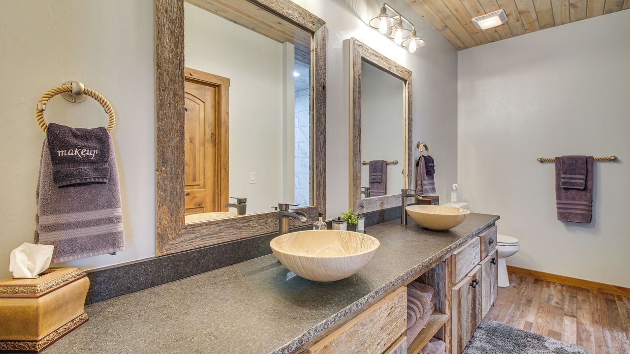 Photo of Bathroom in Eufaula
