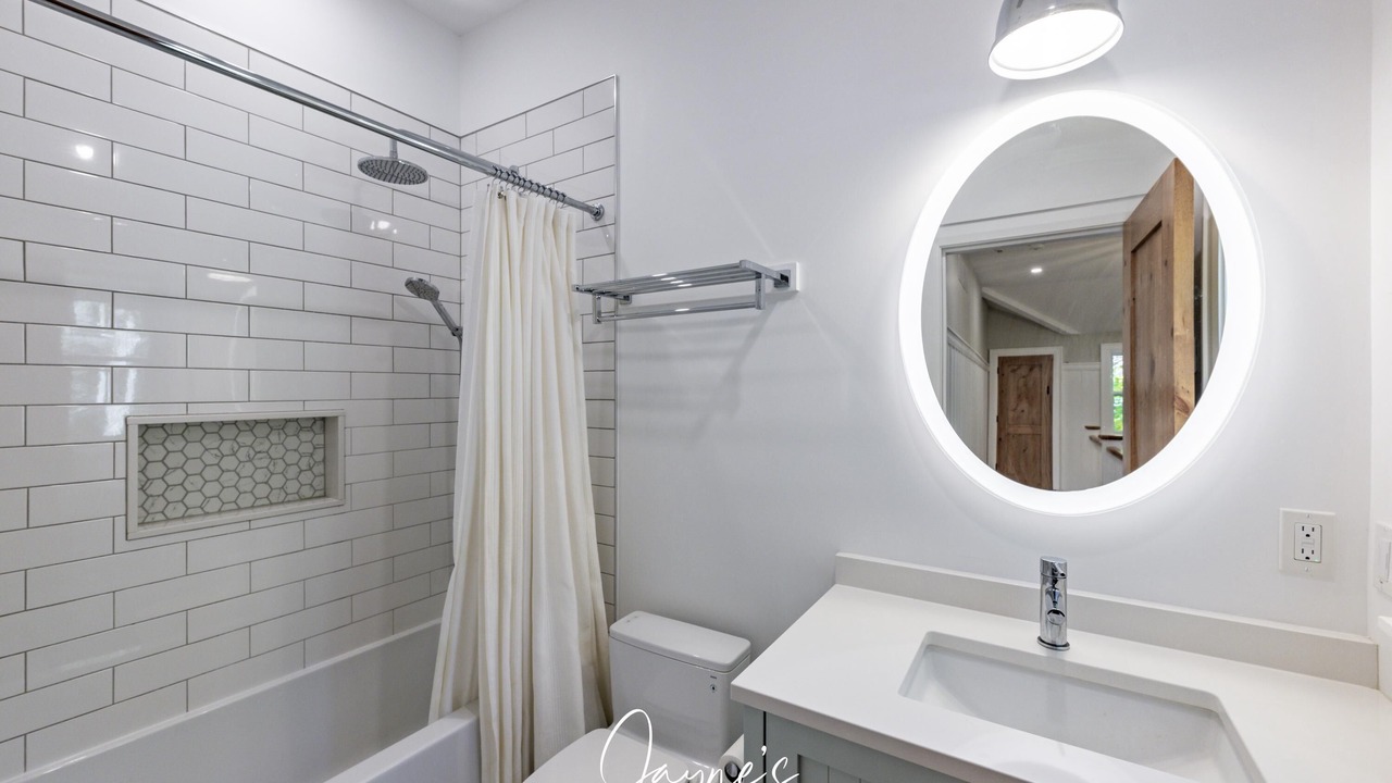 Photo of Bathroom in Minett