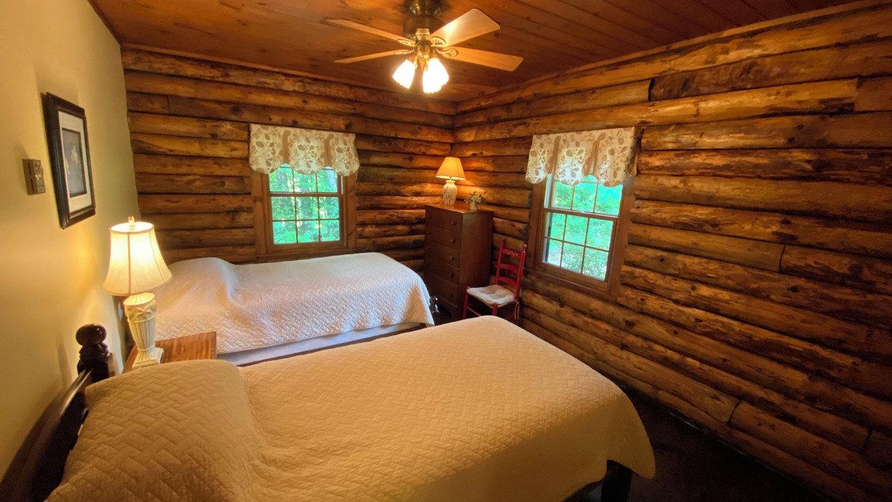 Photo of Bedroom in Hebron