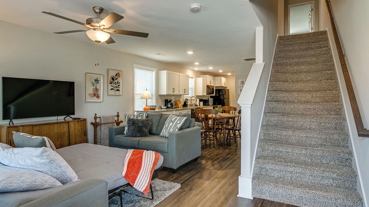 Photo of Livingroom in Clarksville