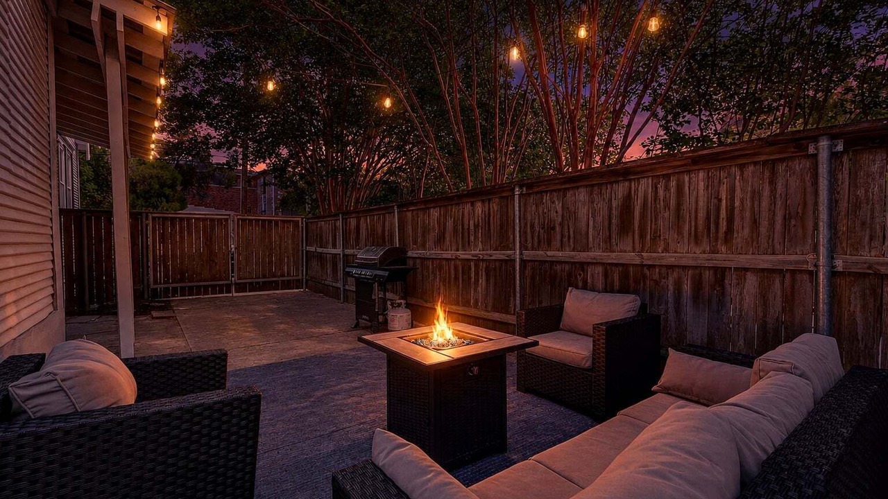 Photo of Outdoor in Clarksville
