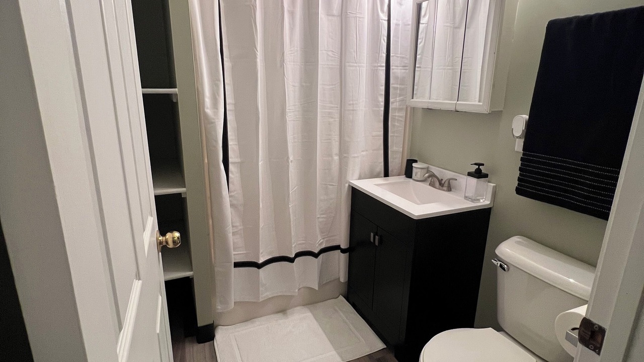 Photo of Bathroom in Forestview