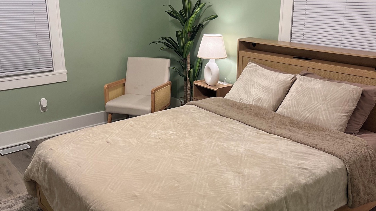 Photo of Bedroom in Forestview