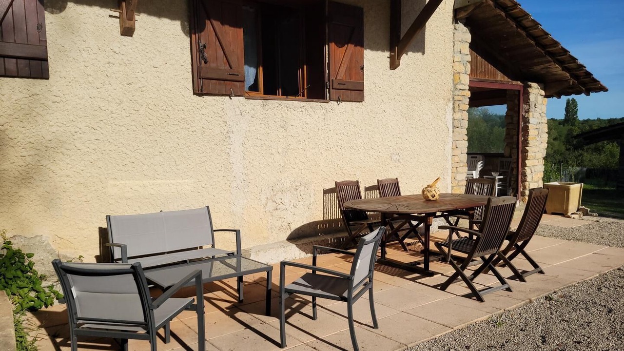 Photo of Outdoor in Saint Usuge