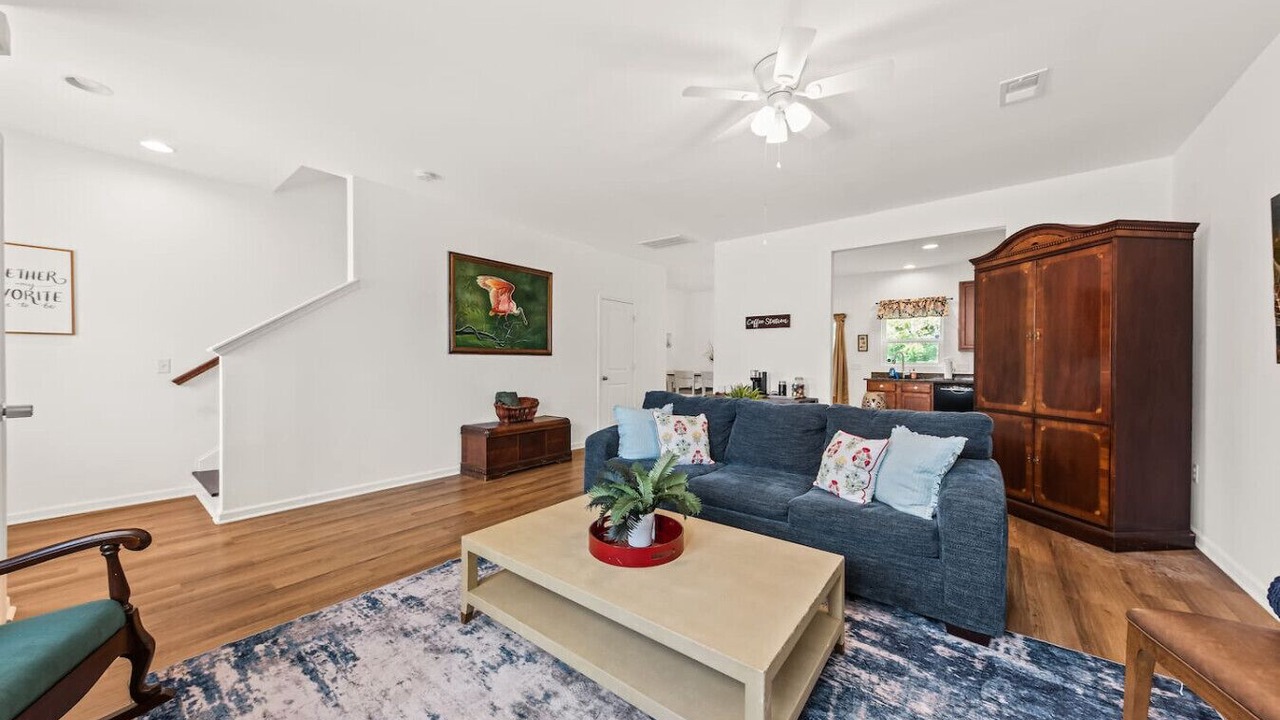 Photo of Livingroom in Ladson