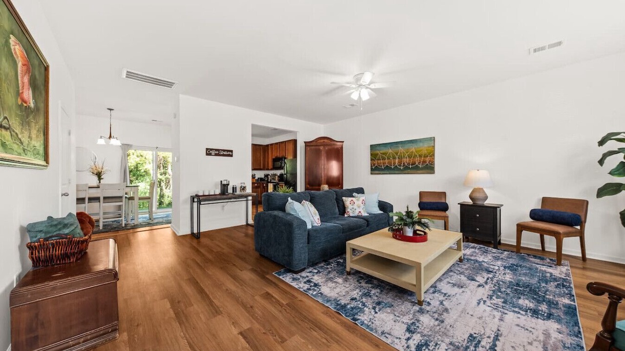 Photo of Livingroom in Ladson