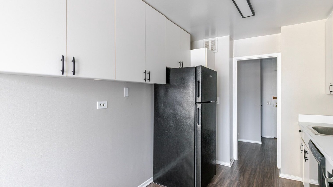 Photo of Kitchen in Lake View East