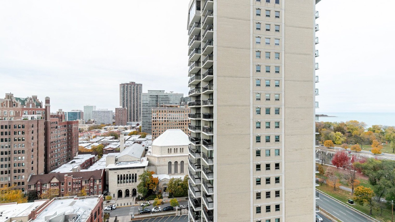 Photo of Outdoor in Lake View East