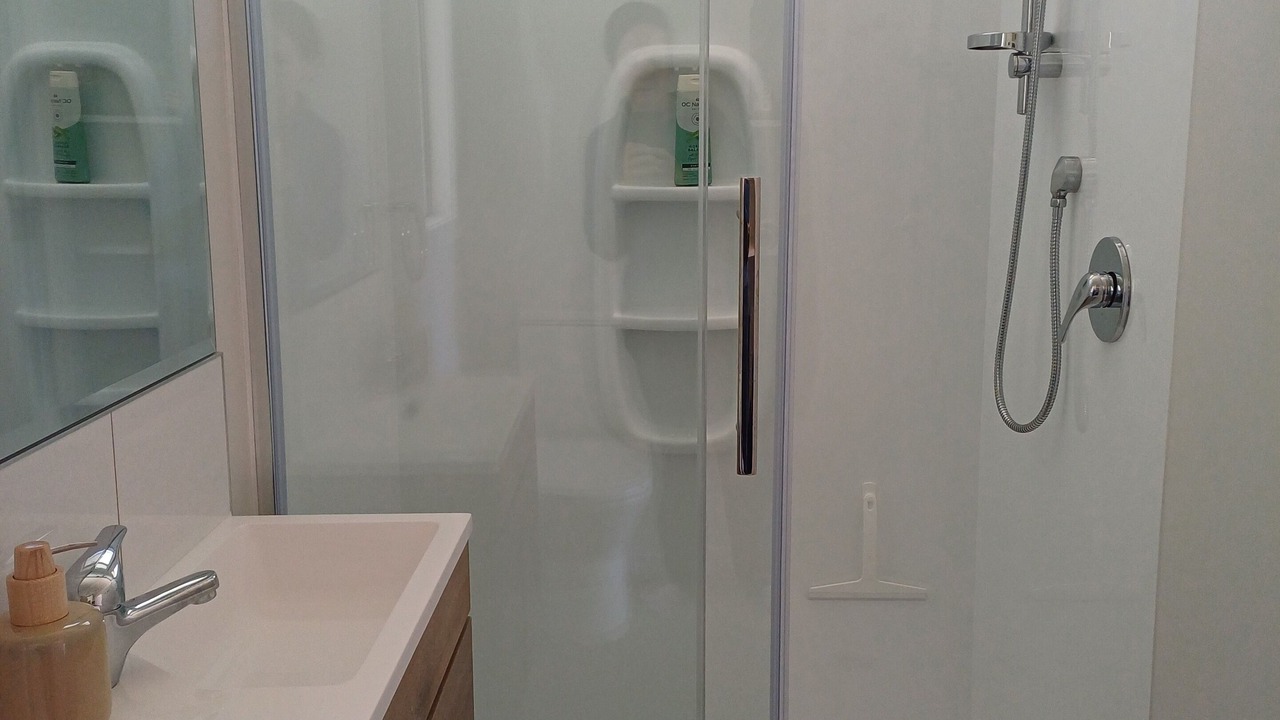 Photo of Bathroom in Russell