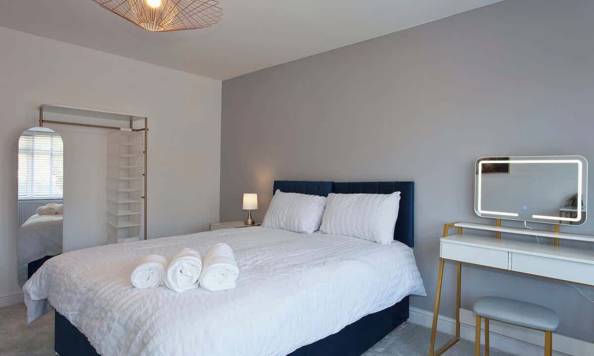 Photo of Others in Woodley