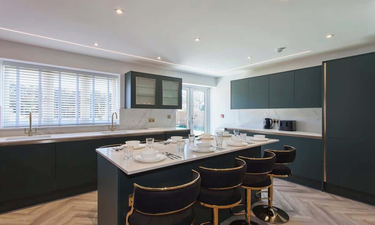 Photo of Others in Woodley