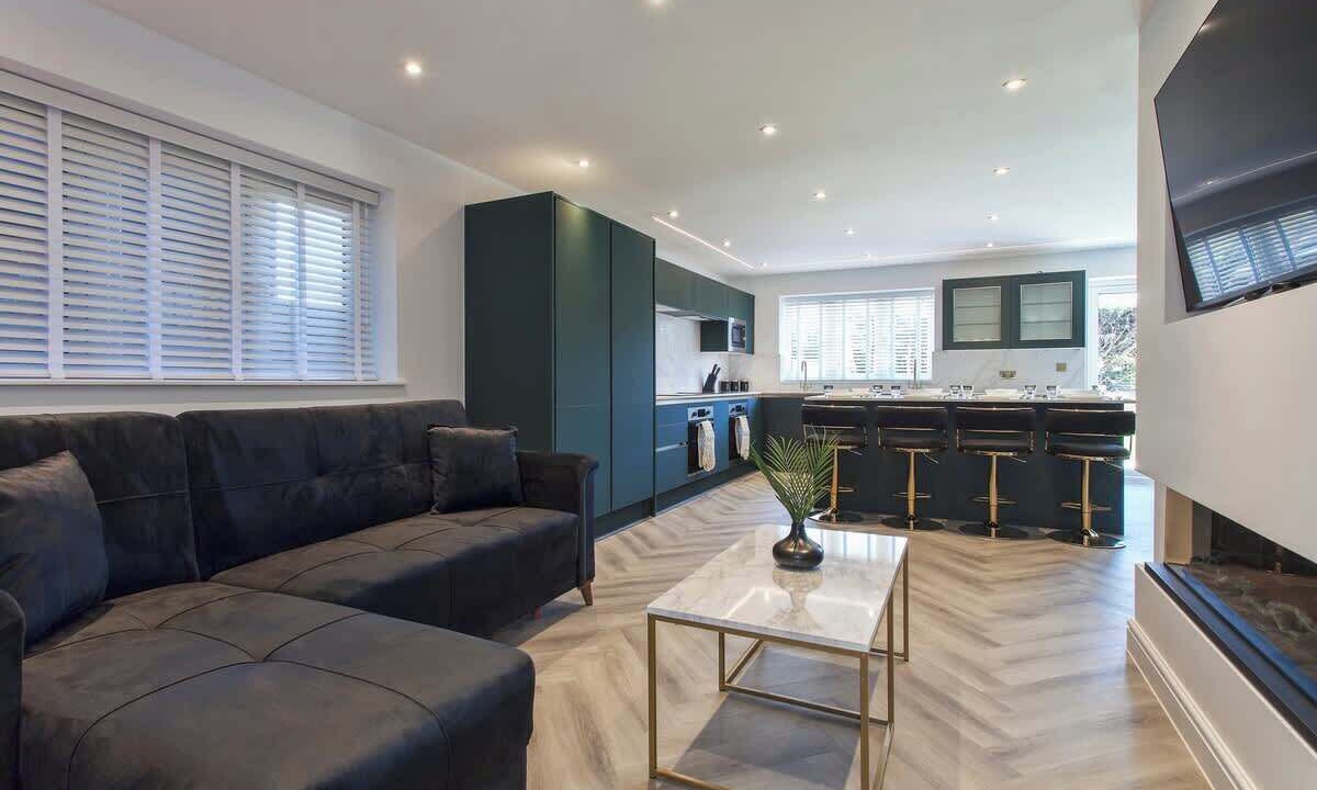 Photo of Others in Woodley