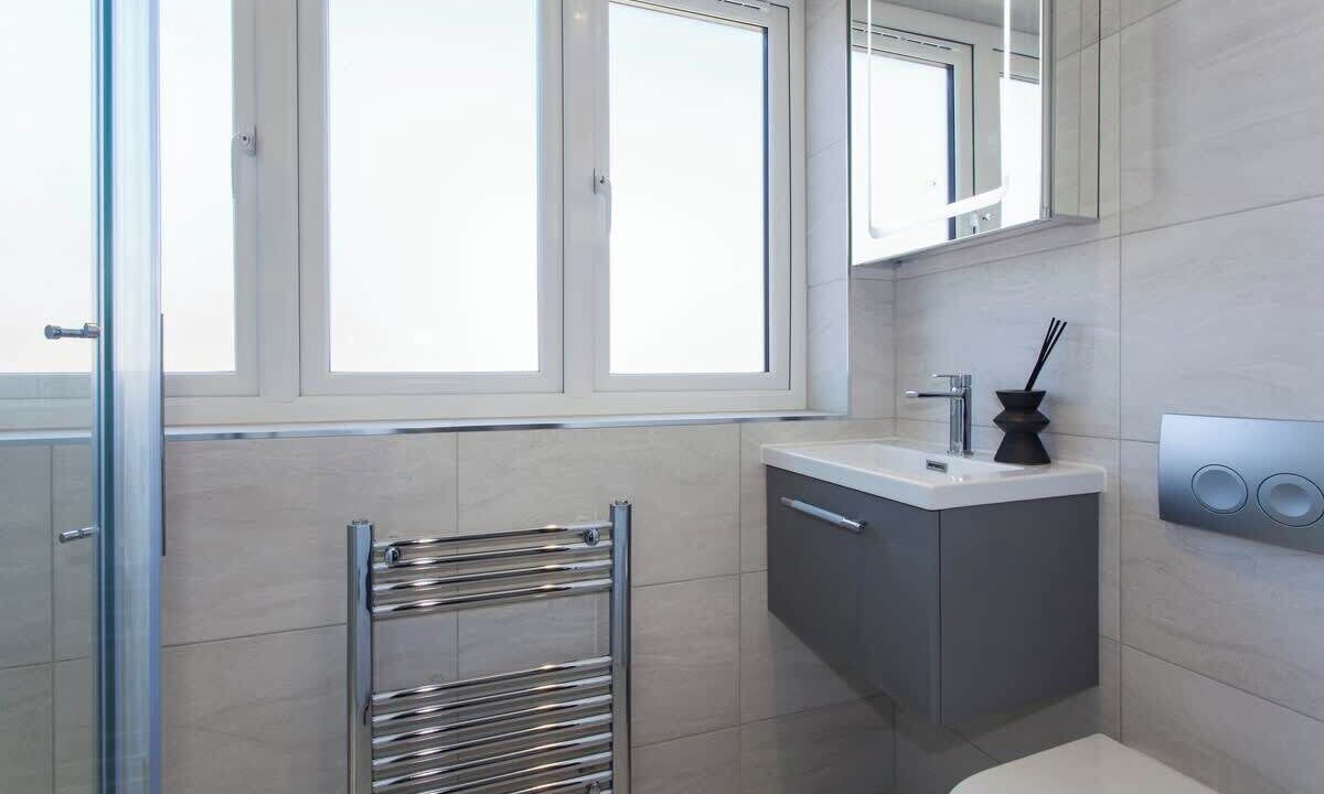 Photo of Bathroom in Woodley