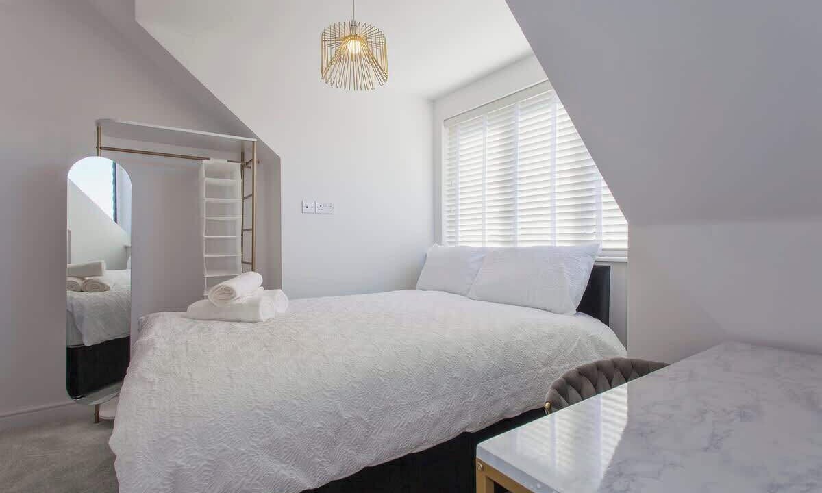 Photo of Others in Woodley