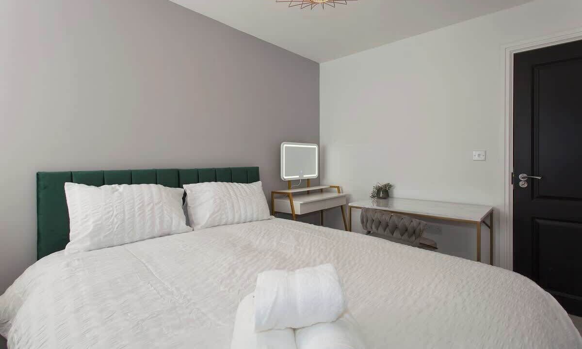 Photo of Others in Woodley