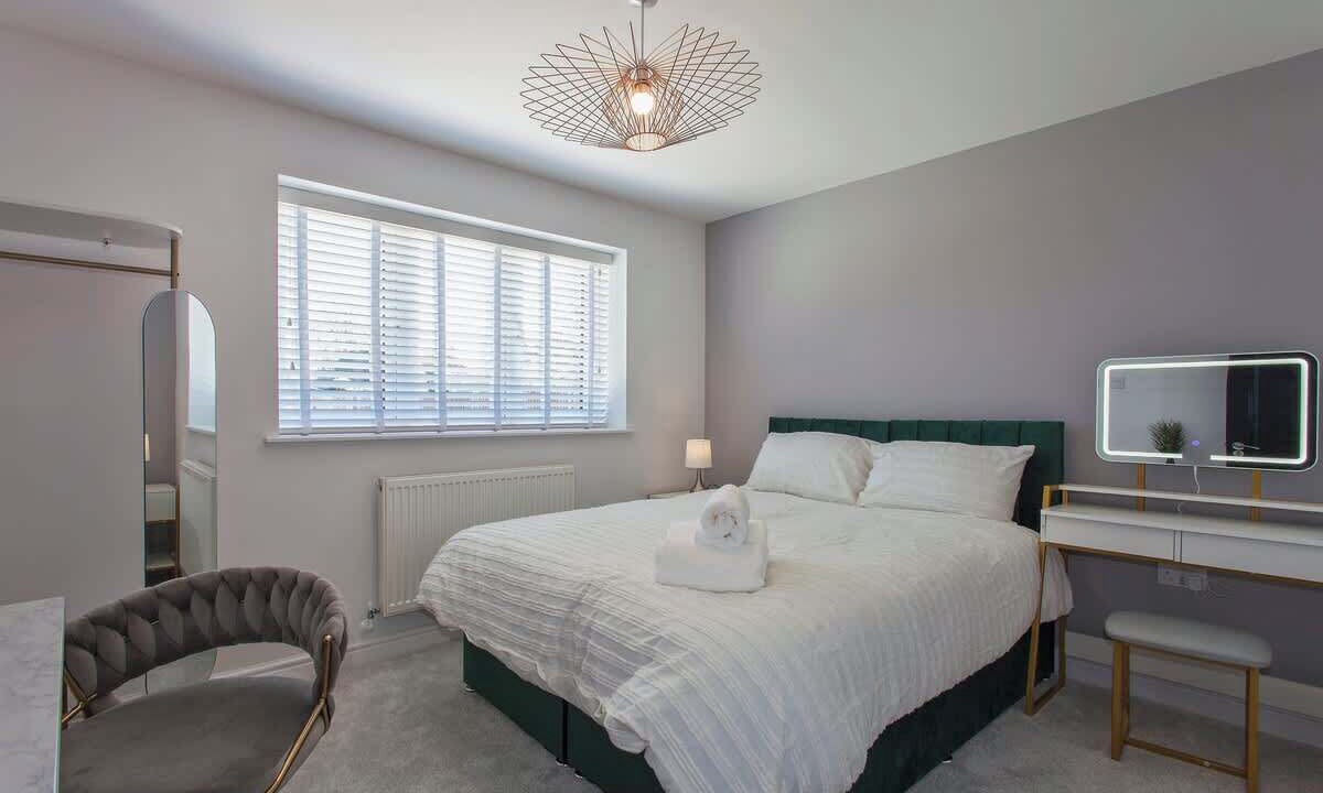 Photo of Others in Woodley