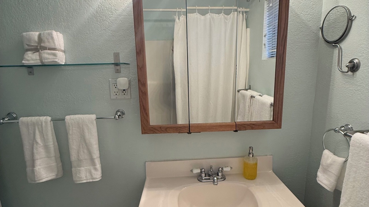 Photo of Bathroom in Arrowhead Villas