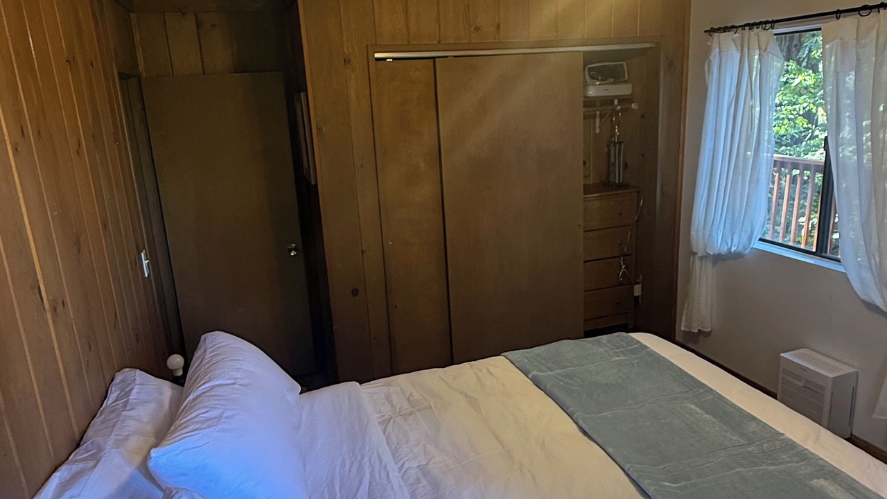Photo of Bedroom in Arrowhead Villas