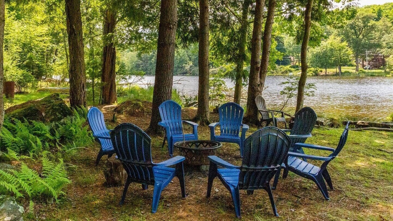 Photo of Outdoor in Smallwood