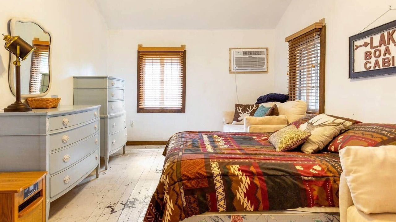 Photo of Bedroom in Smallwood