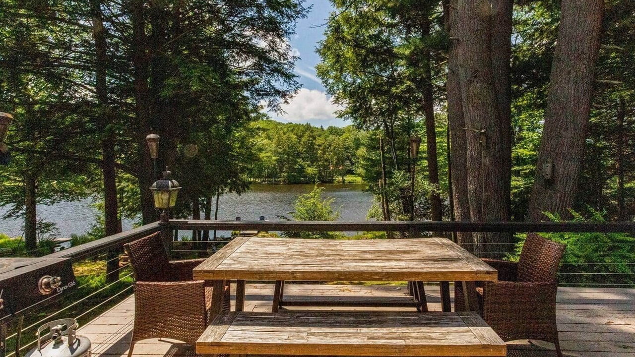 Photo of Outdoor in Smallwood