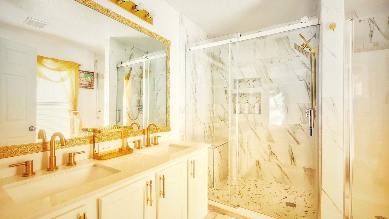 Photo of Bathroom in Candler