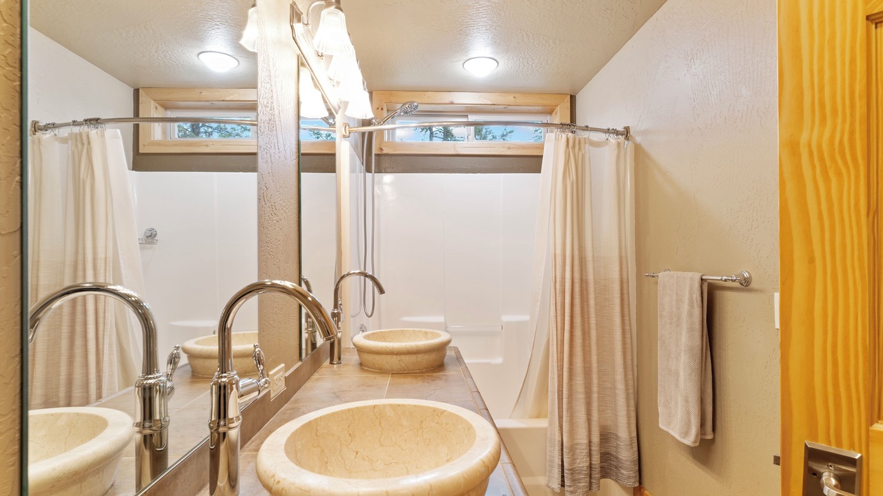 Photo of Others in Woods Bay