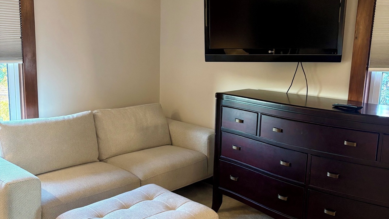 Photo of Livingroom in Thorold