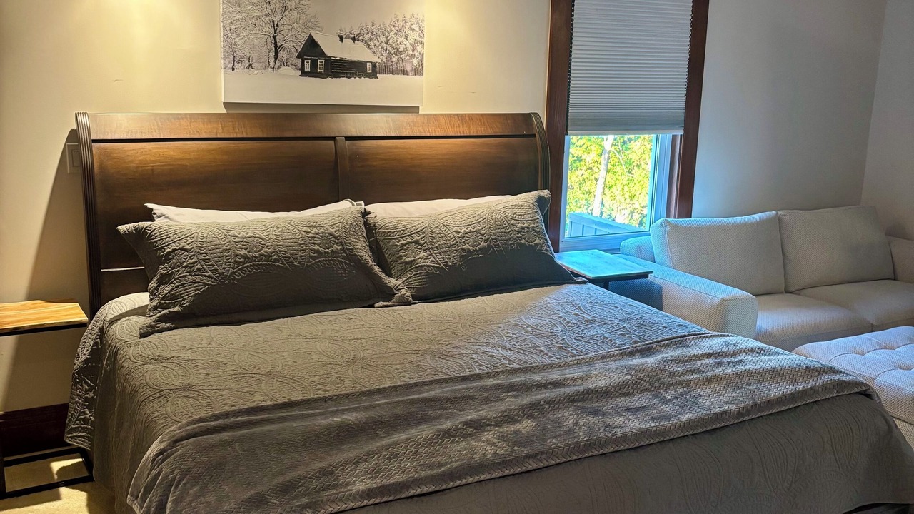 Photo of Bedroom in Thorold
