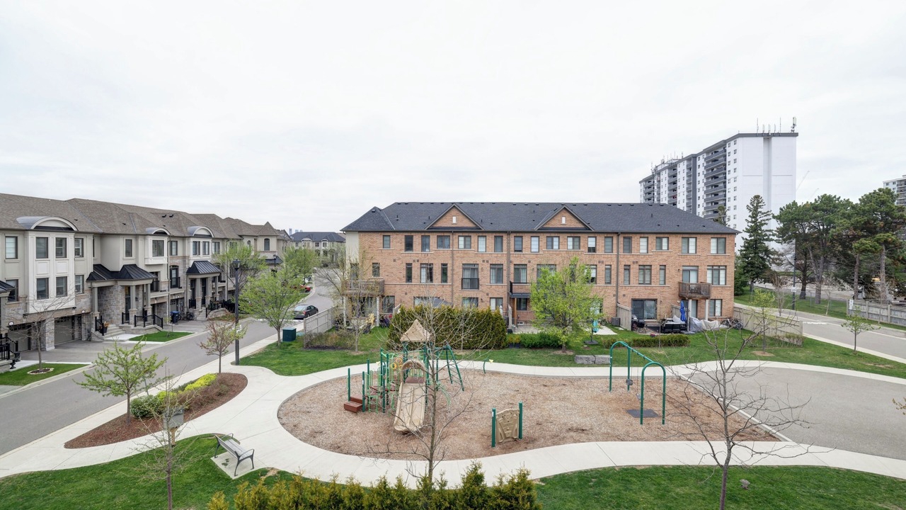 Photo of Outdoor in Lakeview