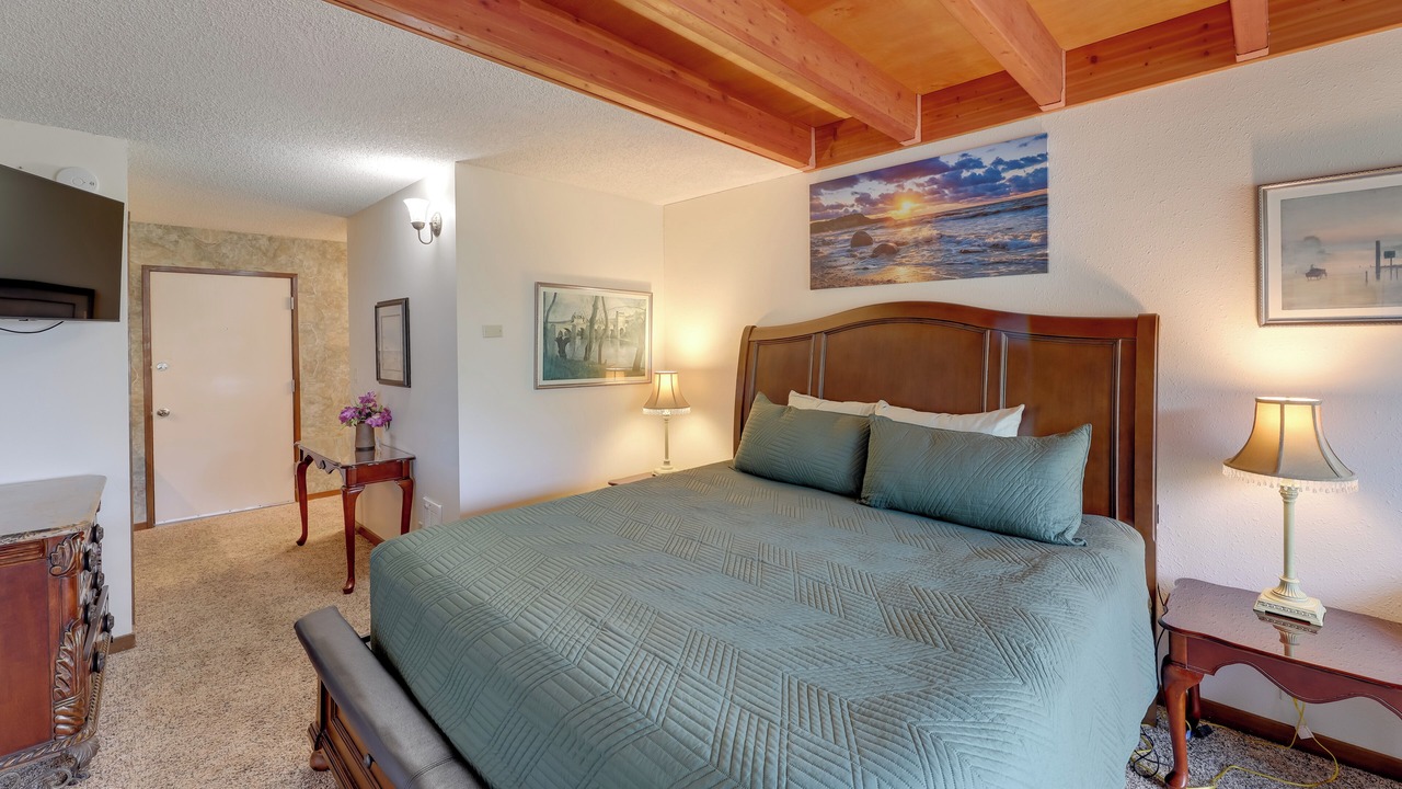 Photo of Bedroom in Otter Rock