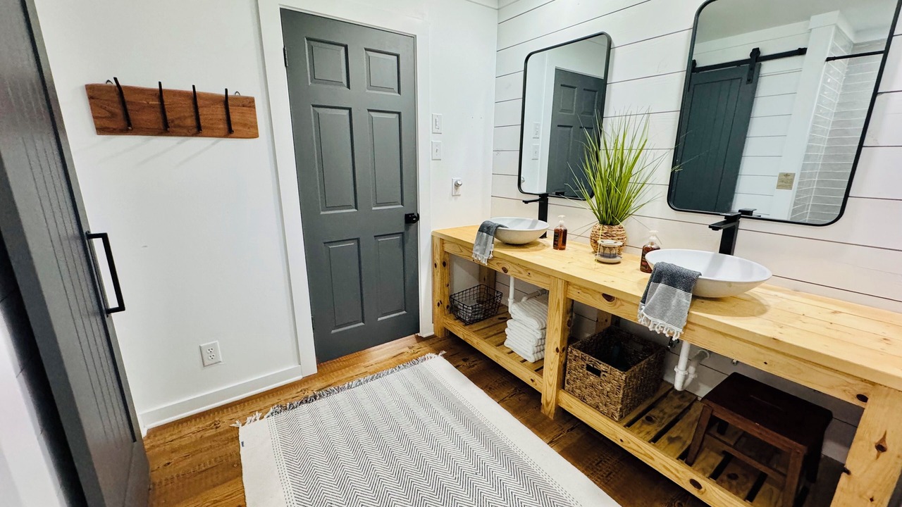 Photo of Bedroom in Monroe