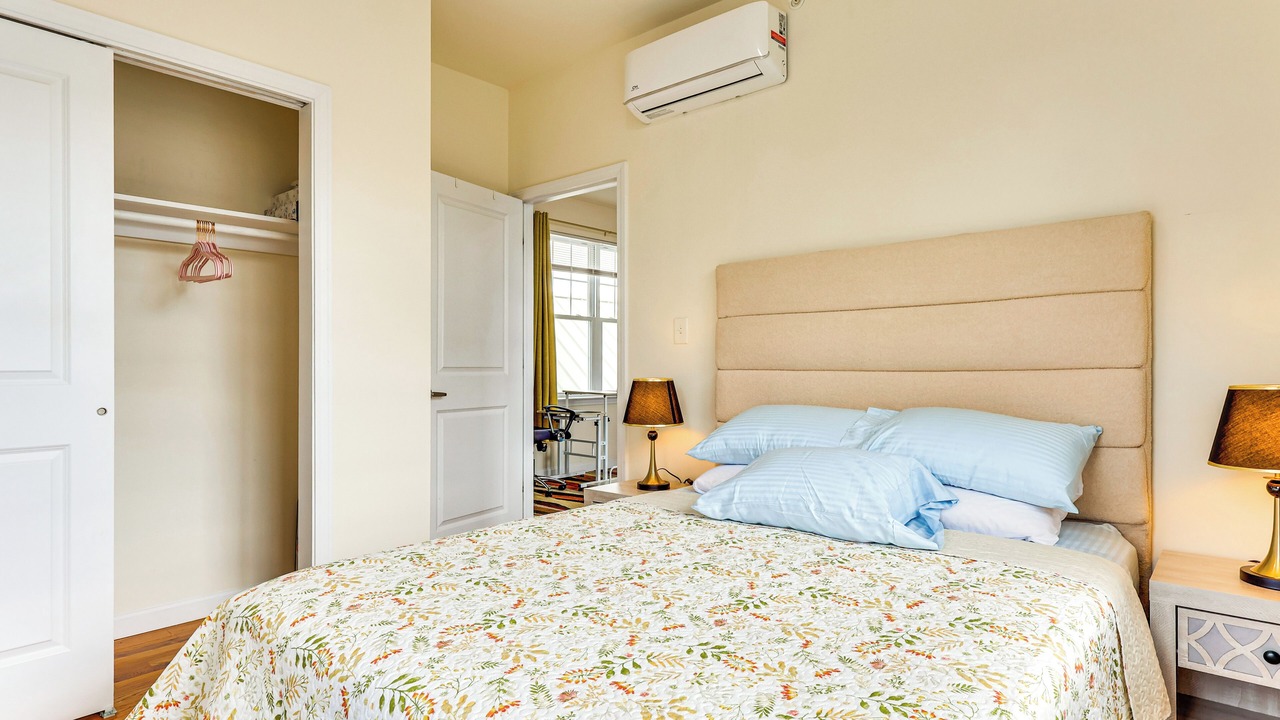 Photo of Bedroom in Newark