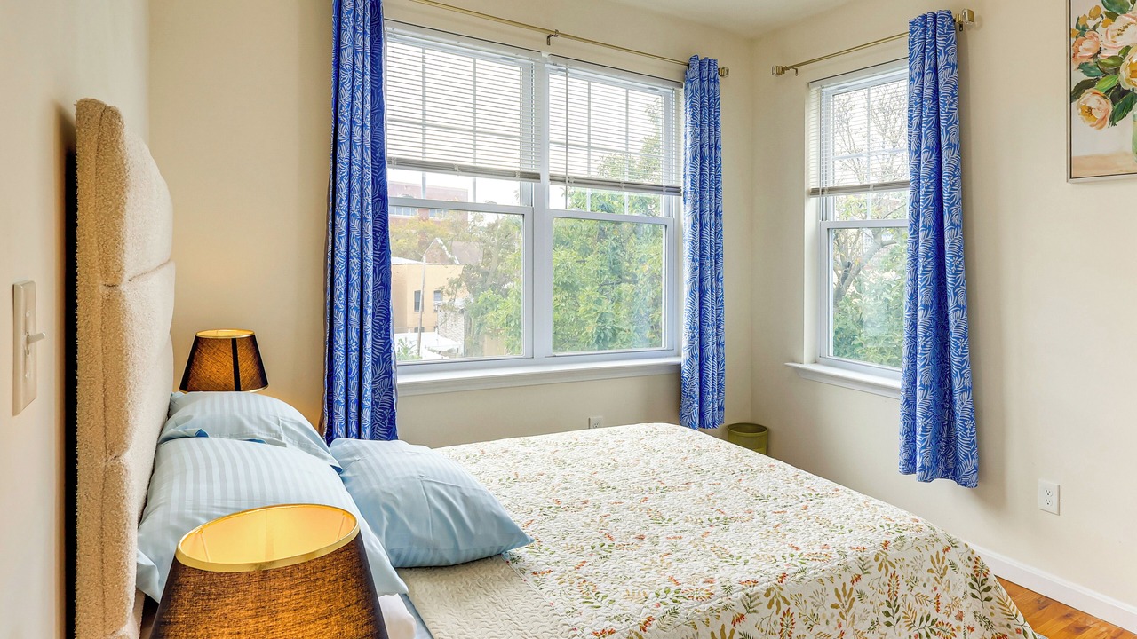 Photo of Bedroom in Newark