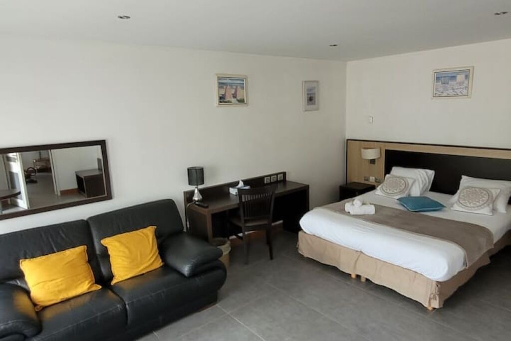Photo of Bedroom in Saint-Gatien-des-Bois