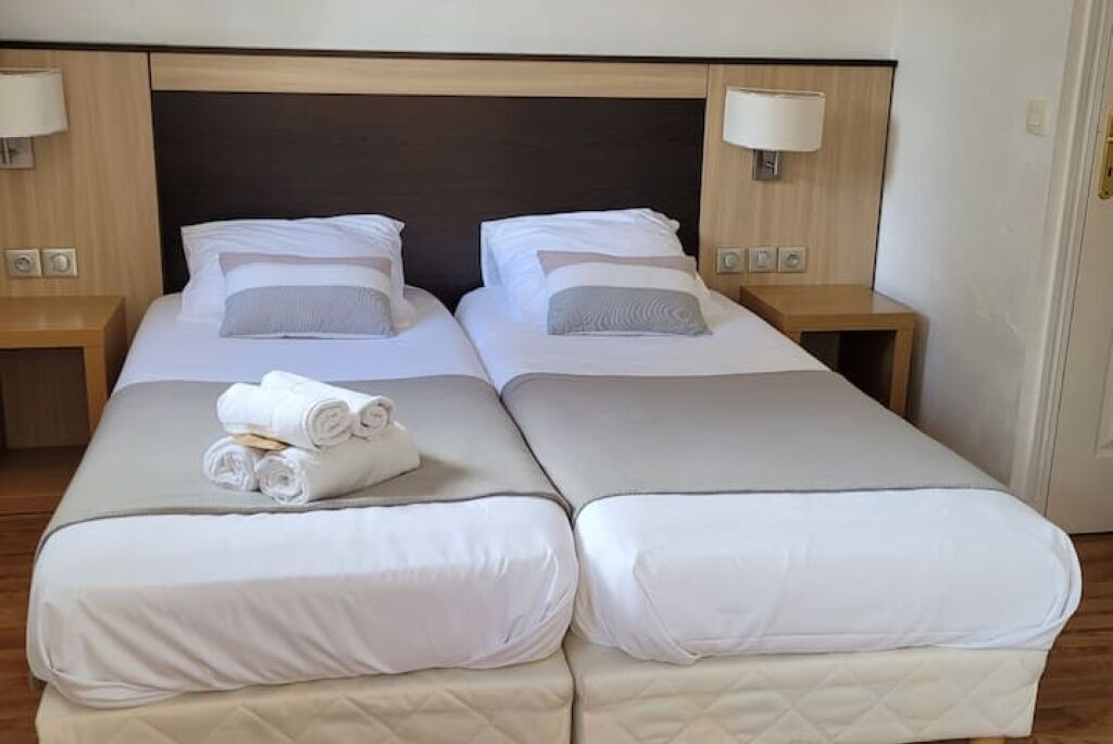 Photo of Bedroom in Saint-Gatien-des-Bois
