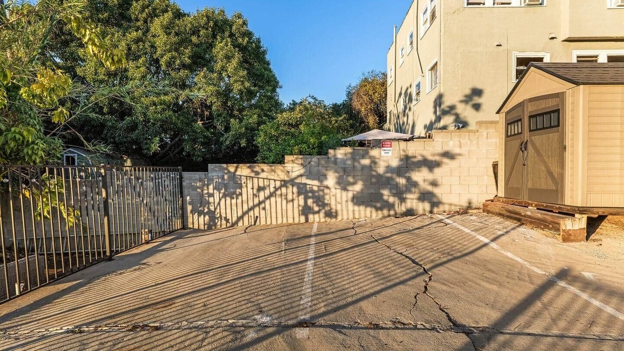 Photo of Others in Los Angeles