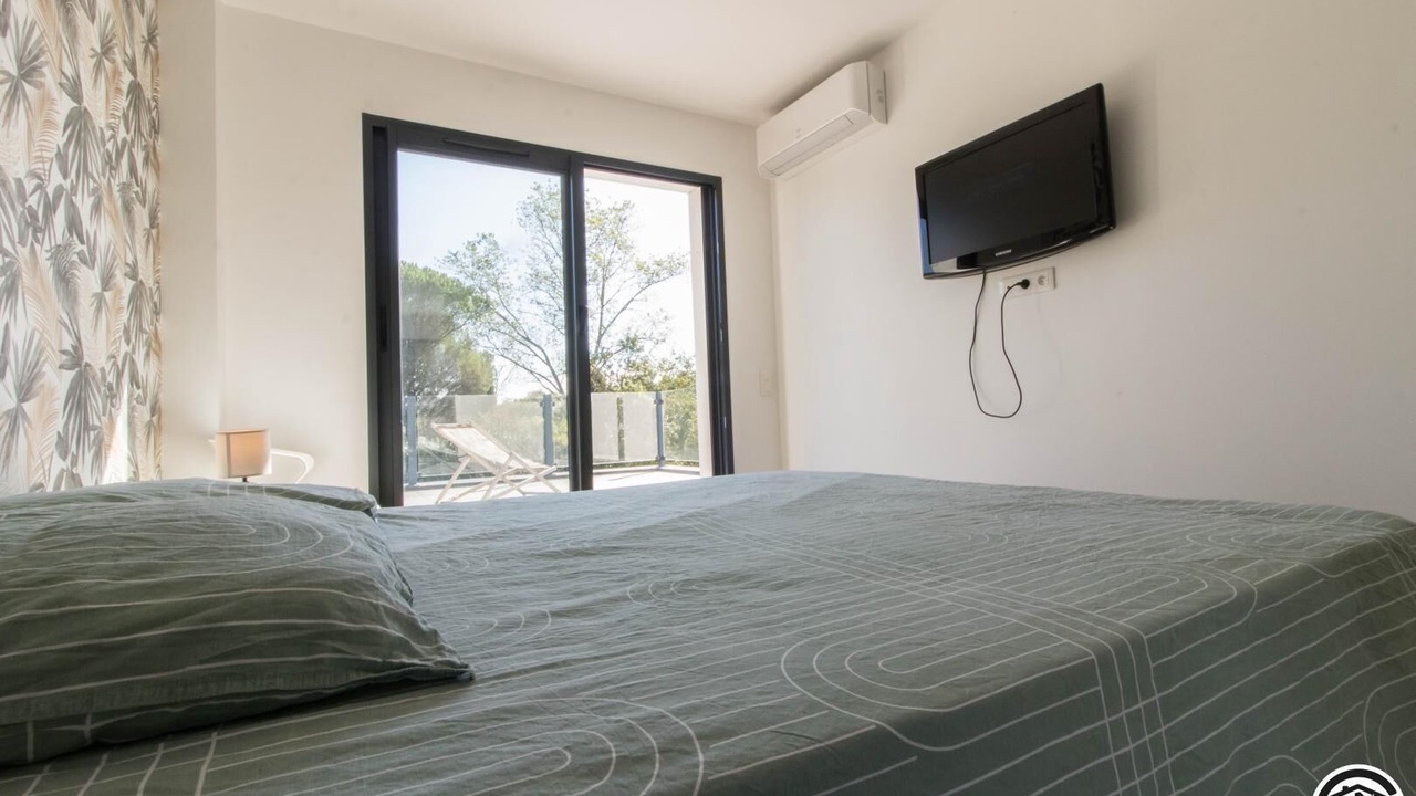 Photo of Bedroom in Vigoulet-Auzil