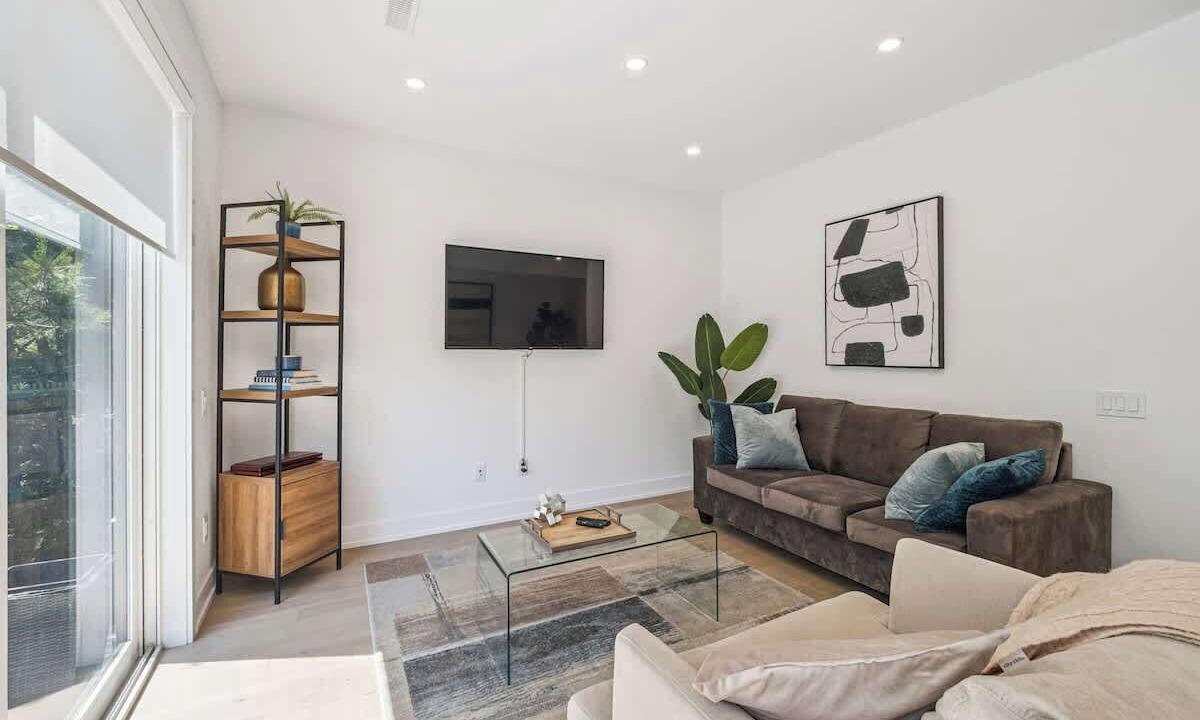 Photo of Livingroom in Gravenhurst