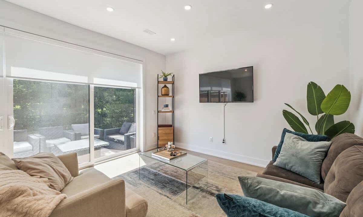 Photo of Livingroom in Gravenhurst