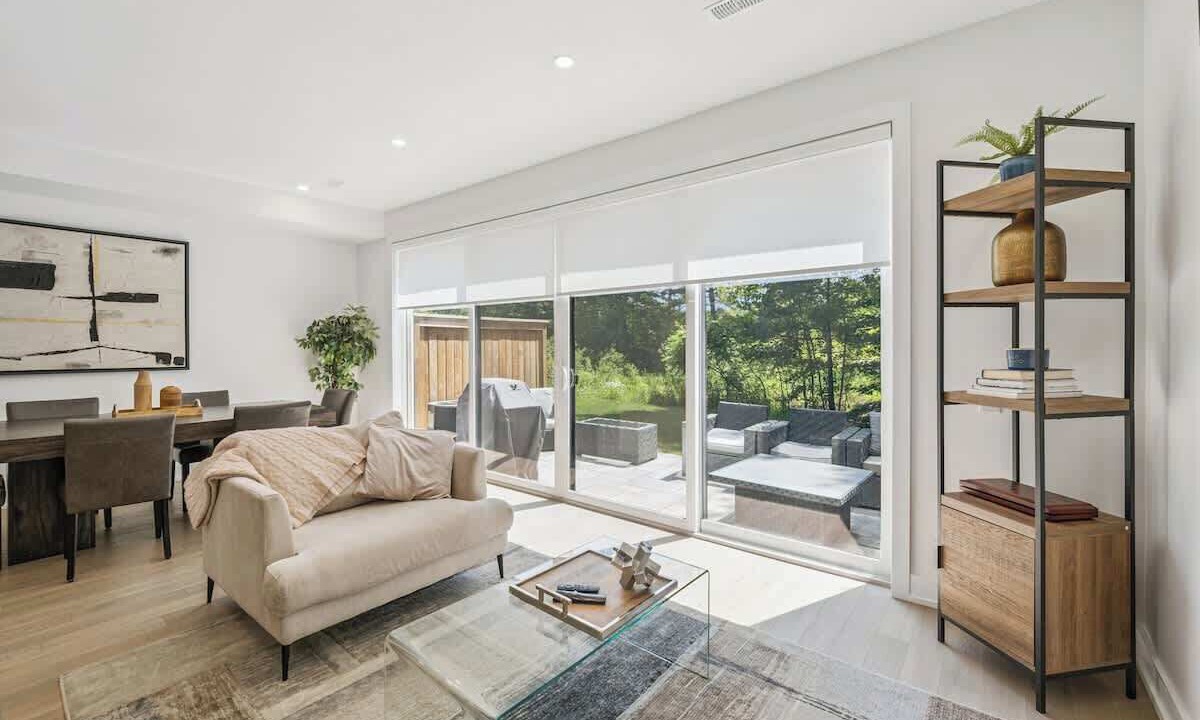 Photo of Livingroom in Gravenhurst