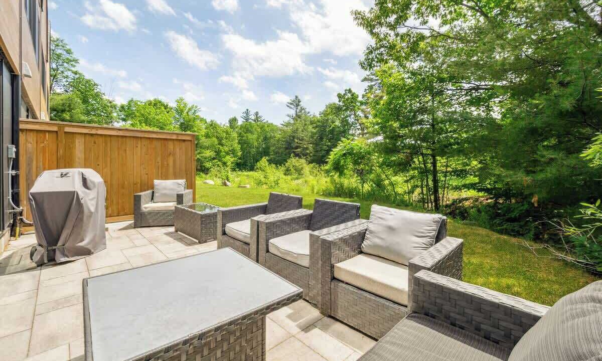 Photo of Patio Balcony in Gravenhurst