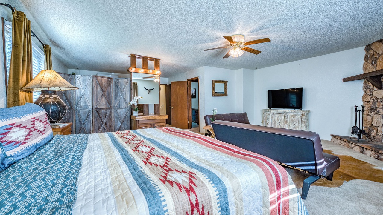 Photo of Bedroom in Ruidoso Downs